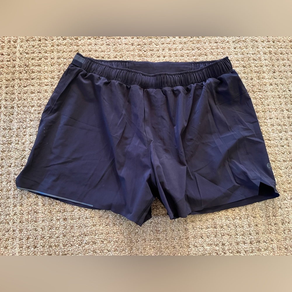 Lululemon Surge Short Lined Black RARE 4” Size XL EUC